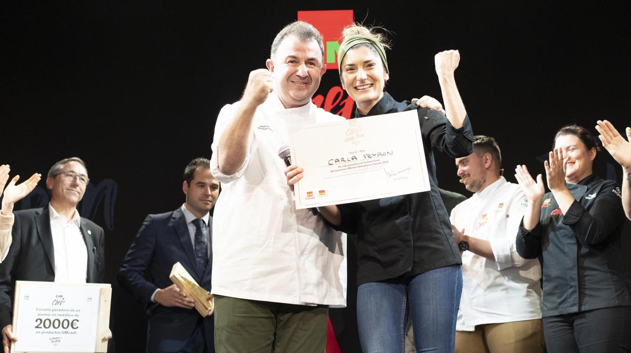 Martín Berasategui con Carla Peyron, ganadora del GM Food 2019