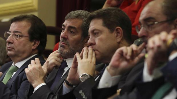 Entre la abstención del PP o la de ERC: ¿Qué prefiere el PSOE?