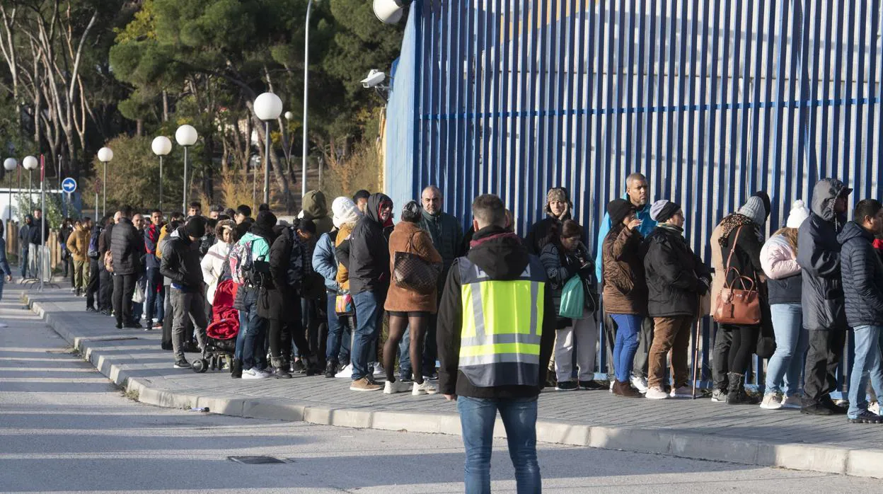 La avalancha de peticiones de asilo colapsa el trabajo en la Brigada de Extranjería