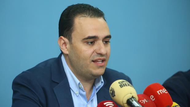 Dimite el diputado electo del PP de León que falsificó el título de Derecho