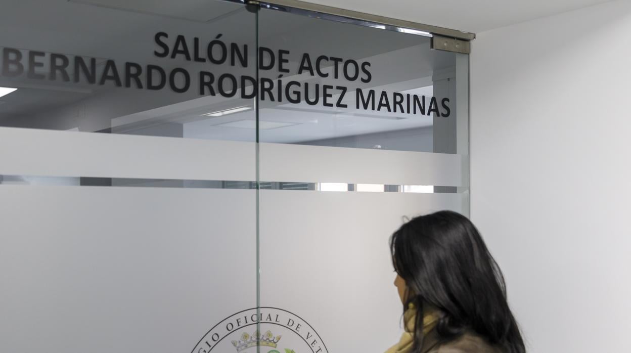 Salón dedicado al albéitar vallisoletano en el Colegio de Veterinarios de Valladolid