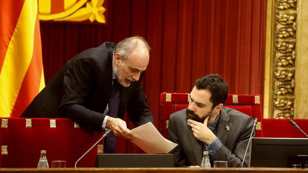 El Parlament de Cataluña aprueba el mismo texto que suspendió el Tribunal Constitucional el 5 de noviembre