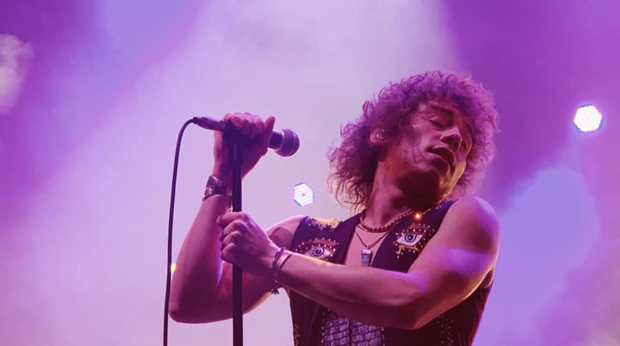 Josh Kiszka, cantante de Greta Van Fleet