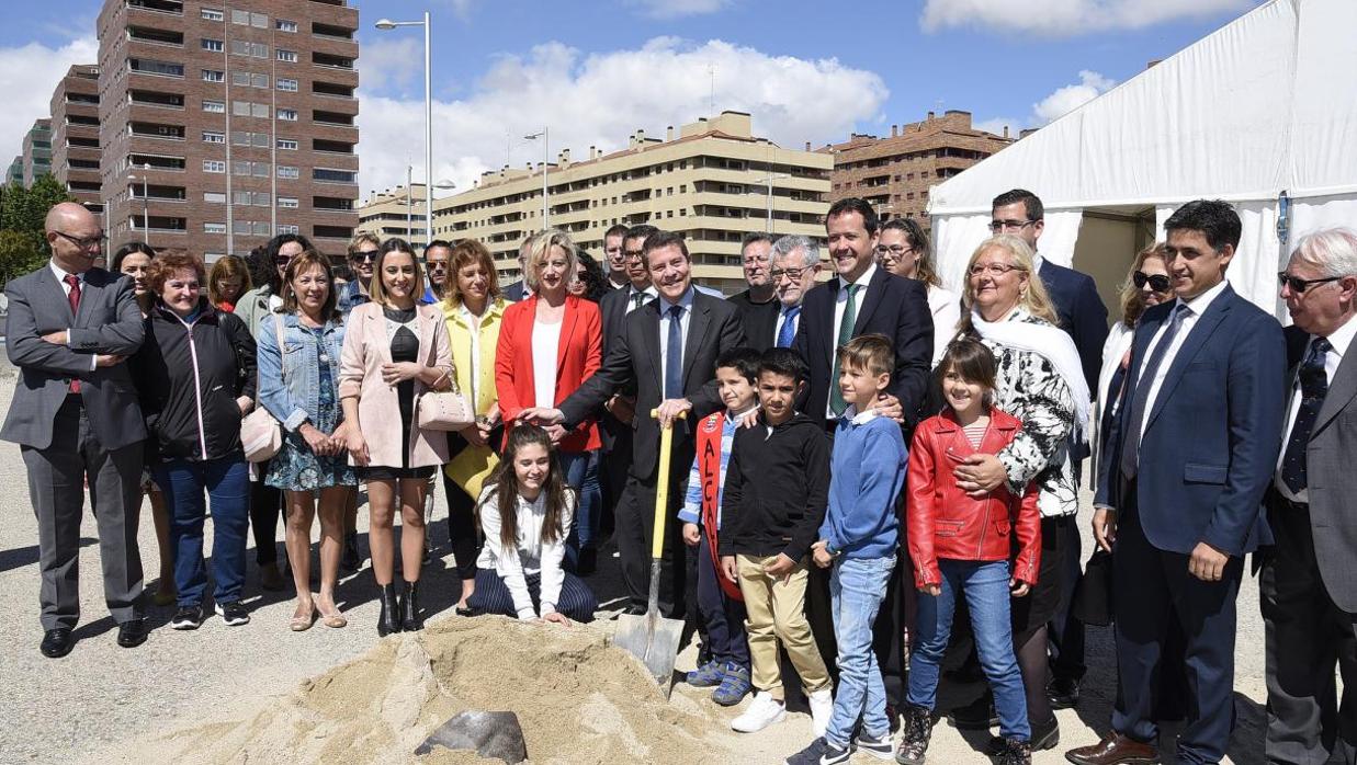 García-Page colocó la primera piedra de l colegio número 4 de Seseña el 11 de junio de 2018