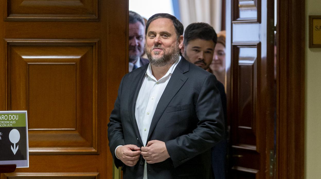 Oriol Junqueras, en el Congreso tras recoger su acta de diputado en mayo