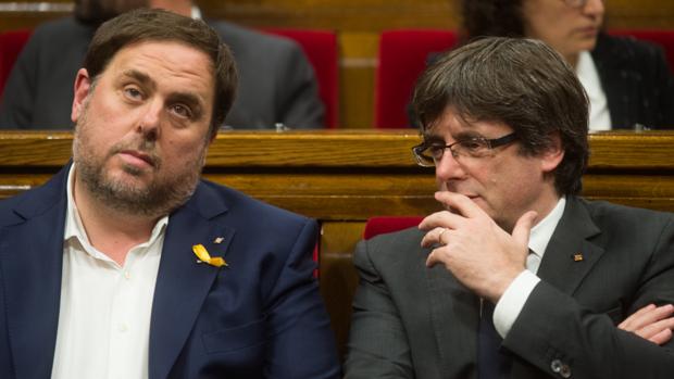 El Tribunal de Cuentas cita a Puigdemont y Junqueras por los gastos del 1-O