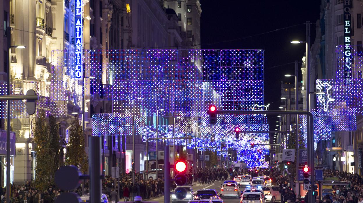 Vista de la Gran Vía, con hoteles a los lados