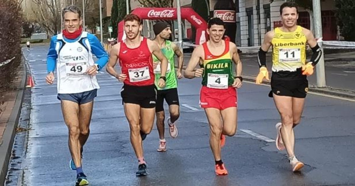 Algunos de los corredores que disputaron la «Tres Culturas en Toledo»