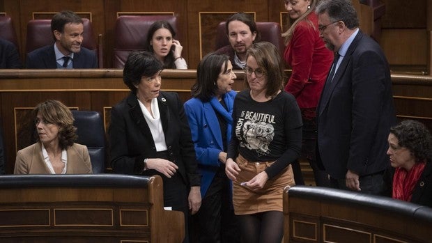 Junts vuelve a jurar la Constitución con «lealtad al 1-O» y ERC lo hace «hasta la república catalana»