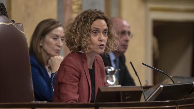 Día de la Constitución: el discurso de Batet, los pactos de Sánchez y la llamada perdida de Casado