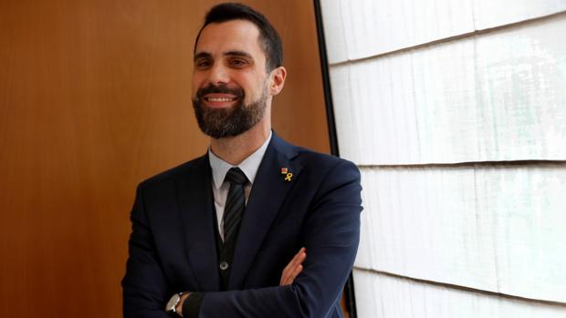 El presidente del Parlament se encara con Junqueras y muestra su interés en ser candidato a la Generalitat