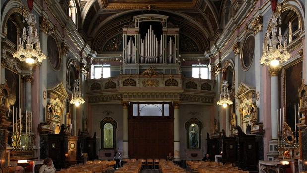 Vídeo | Una coral polifónica de Galicia encandila a una iglesia de Malta cantando en gallego