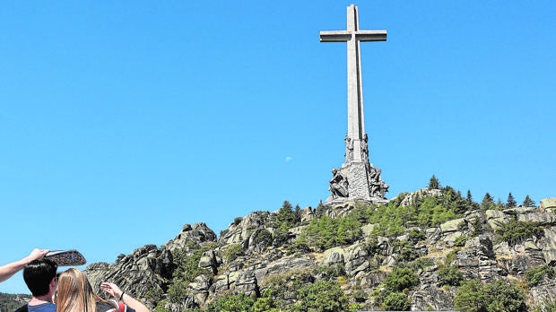 Caen un 54,8 por ciento las visitas al Valle de los Caídos el primer noviembre sin Franco