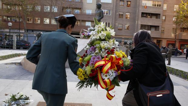 El alcalde de Zaragoza apela a mantener viva la memoria de las víctimas de ETA