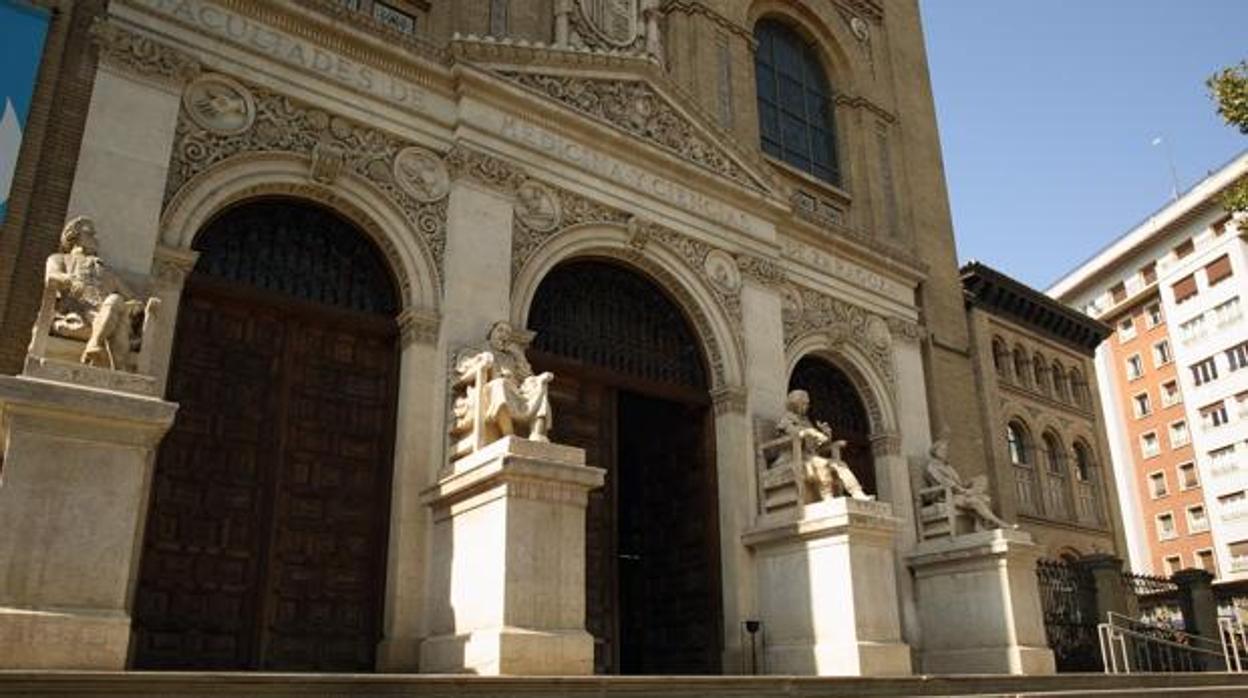 Edificio del Paraninfo, sede del Rectorado de la Universidad de Zaragoza