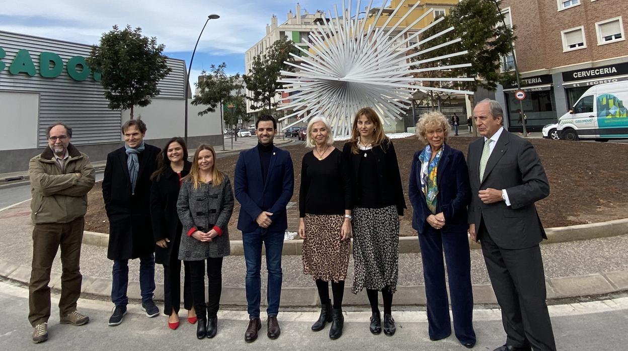 Imagen de la inauguración de la escultura de Alfaro en Paterna