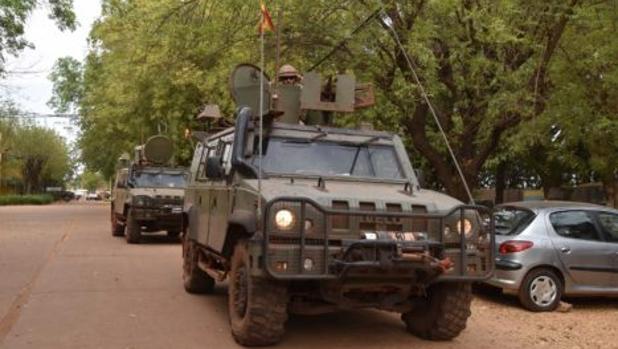 Cinco legionarios, heridos leves tras volcar el vehículo Lince en el que viajaban en Malí