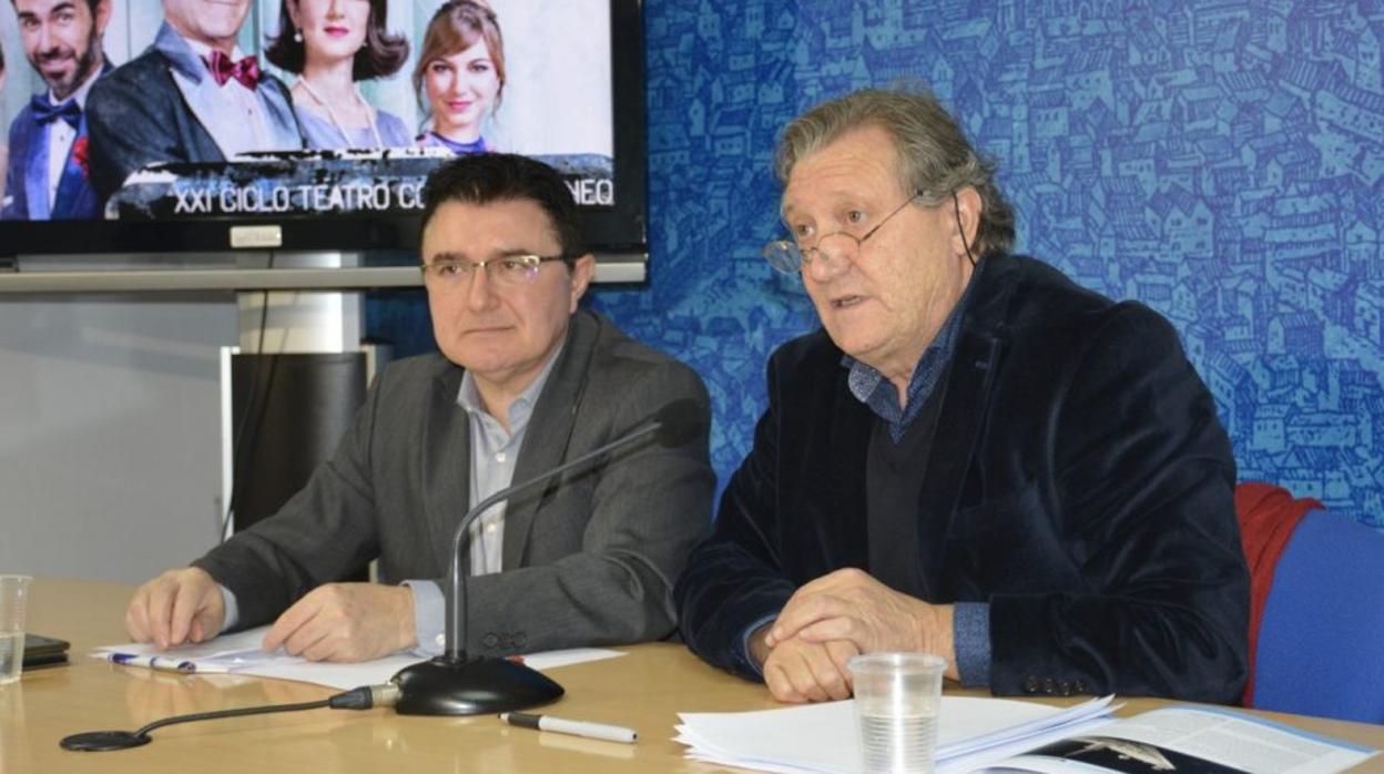 Teo García y Paco Plaza en la presentación del programa de teatro