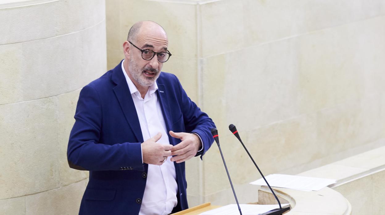 Felisuco dimite como líder de Cs Cantabria y aboca al partido a una nueva crisis interna