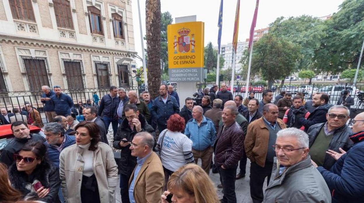Protesta de regantes por los recortes en los trasvases, este jueves en Murcia