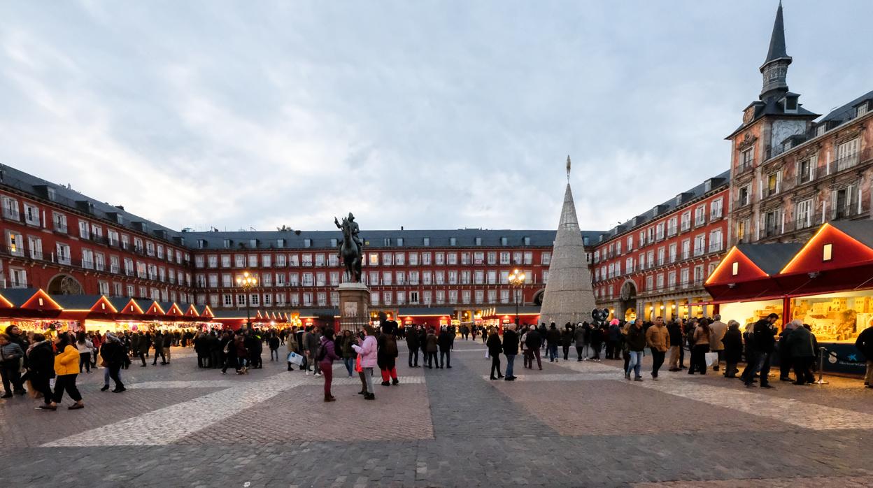 El mercadillo de Navidad de la Plaza Mayor se puede visitar este 25 de diciembre