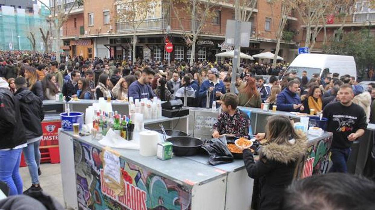 Las migas se celebran de forma masiva en el barrio de Santa Teresa