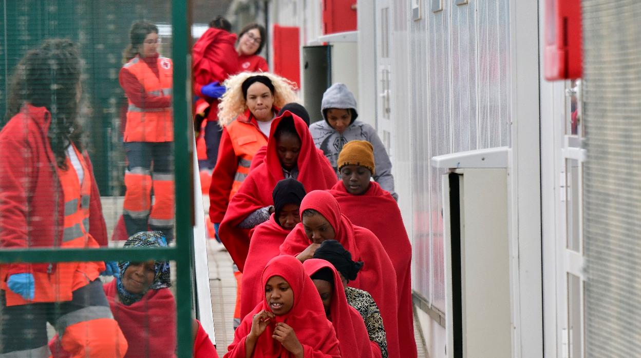 Inmigrantes rescatados a mediados de mes en el mar de Alborán