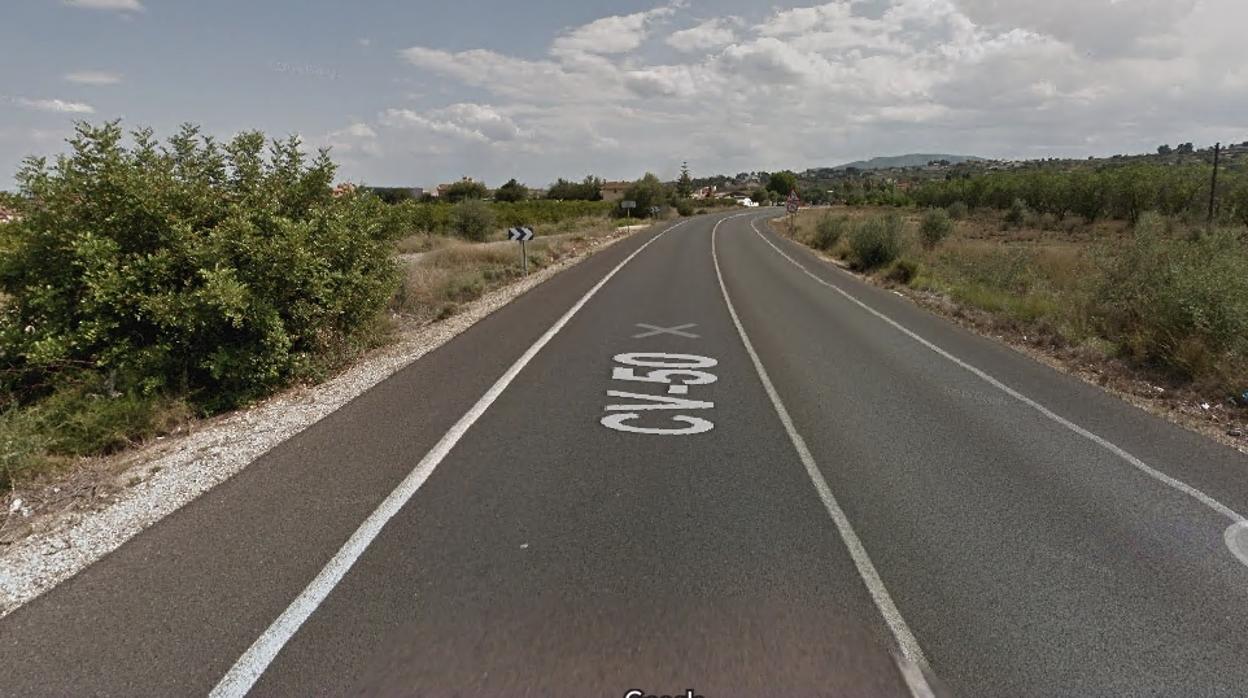 Imagen de la carretera a su paso por Llombai