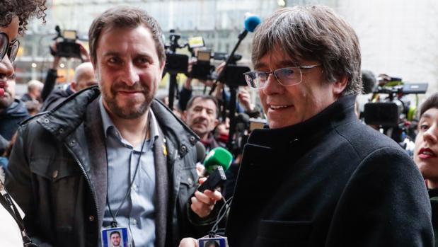 La Fiscalía pide al TJUE que aclare si Puigdemont puede ser eurodiputado sin acatar la Constitución