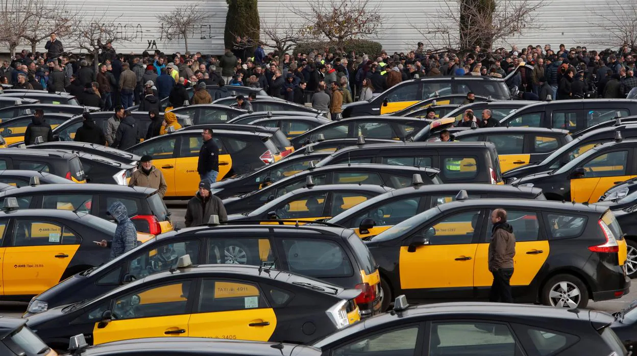 Taxis durante una huelga de taxis en 2019