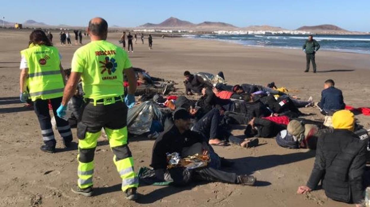 Migrantes llegados a la costa de Famara