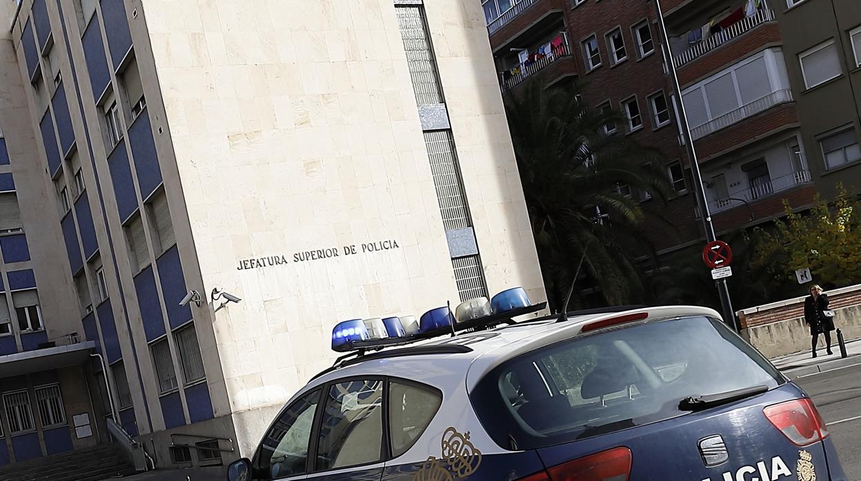 La detención fue practicada por la Policía Nacional. En la imagen, la Jefatura Superior de Policía de Zaragoza