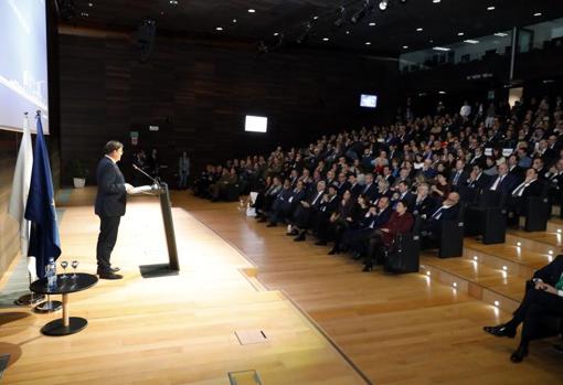 El presidente de la Generalitat dirigiéndose al auditorio