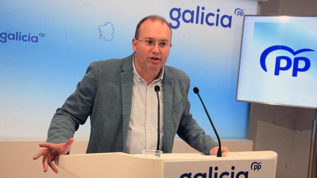 El PP reprocha a Sánchez que premie a quienes «hacen daño» a Galicia