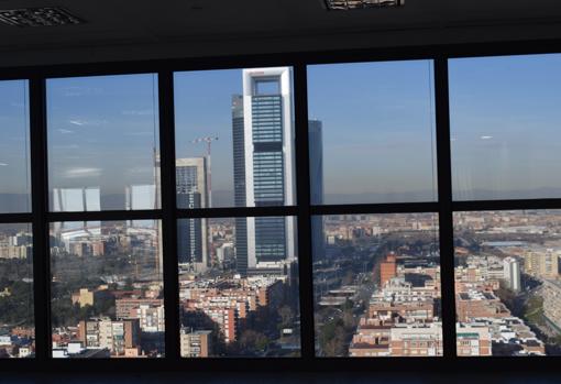 Vistas desde la planta 22 de la Torre Realia\The Icon