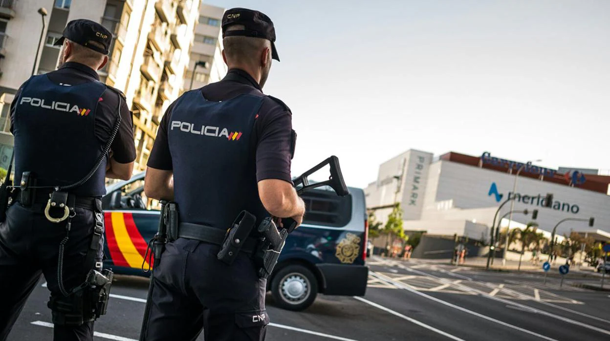 Detenido En Tenerife Un Fugitivo Que Asesinó A Dos Policías En El Reino ...