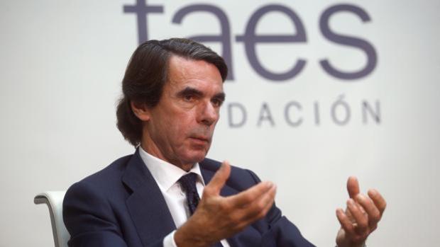 Aznar acusa a Sánchez de no tener límite en el engaño para seguir en La Moncloa