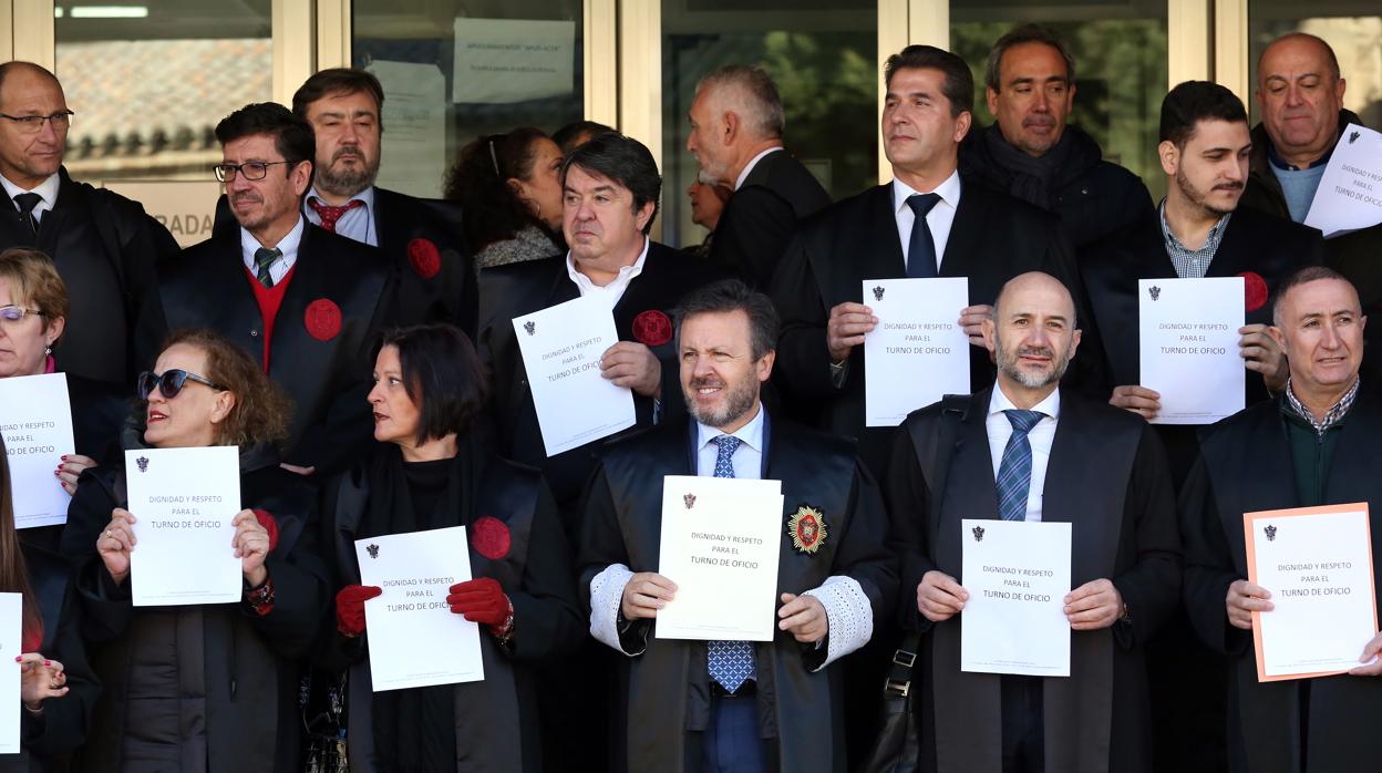 Los abogados se han manifestado este martes en Toledo