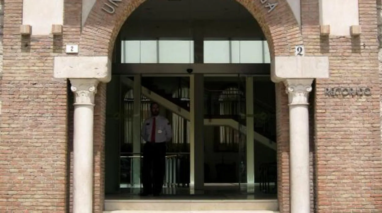 Entrada de la Universidad de Málaga