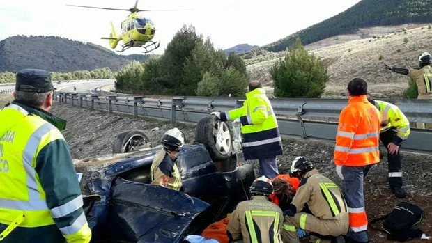 Un accidente obliga a cortar la autovía Madrid-Zaragoza en Alhama de Aragón