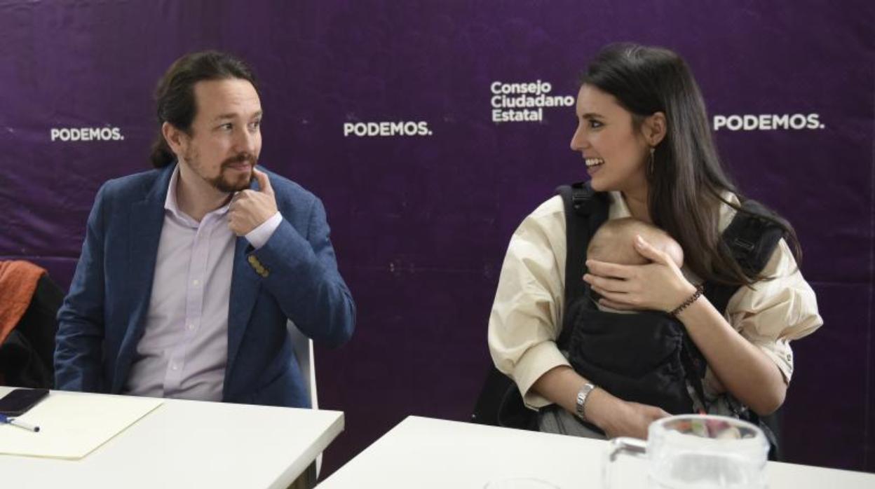 Pablo Iglesias e Irene Montero, ayer en el Consejo Ciudadano Estatal de Podemos