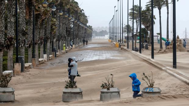 El tiempo en Valencia: domingo con riesgo extremo por el temporal de lluvia, nieve y viento