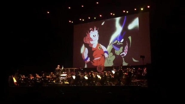 Hospitalizado el cantante de Dragon Ball tras caerse del escenario en el Wizink Center