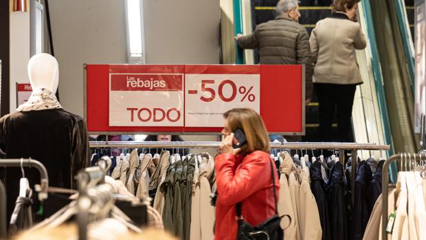 Horarios de apertura de El Corte Inglés, Carrefour y los centros comerciales de Valencia en domingo y festivo