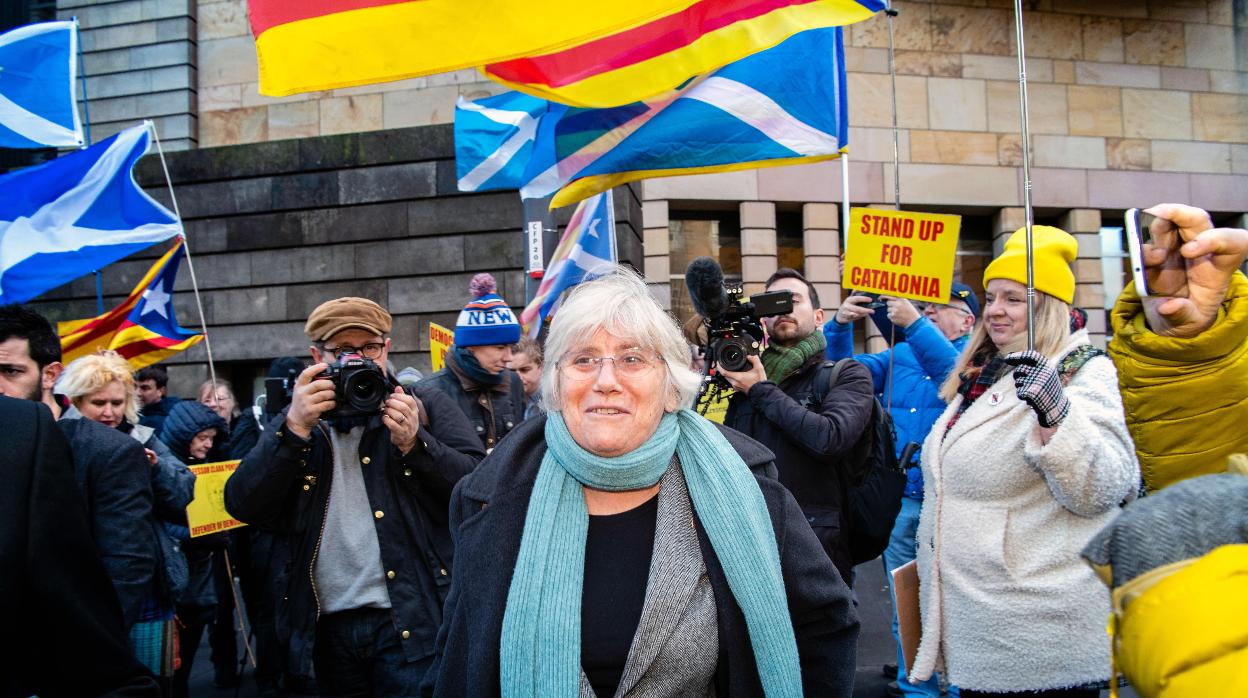 La huida Ponsatí, en una manifestación pro independencia en Edimburgo