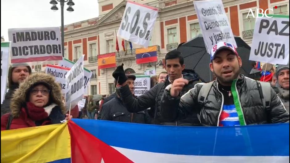 Cubanos por la democracia se unen a la manifestación a favor de Juan Guaidó en Madrid