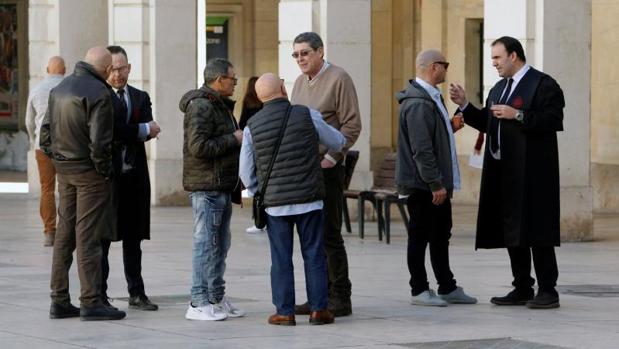 «Sois unos carroñeros»: el principal acusado del crimen de Polop estalla contra los medios