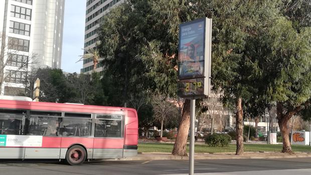 Las temperaturas descenderán veintitrés grados en Valencia tras marcar la máxima de toda Europa