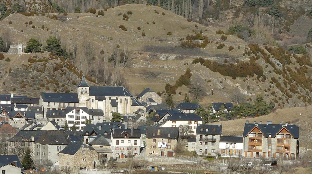 Vista de Sallent de Gállego (Huesca), en cuyo término municipal se encuentra la presa de Escarra