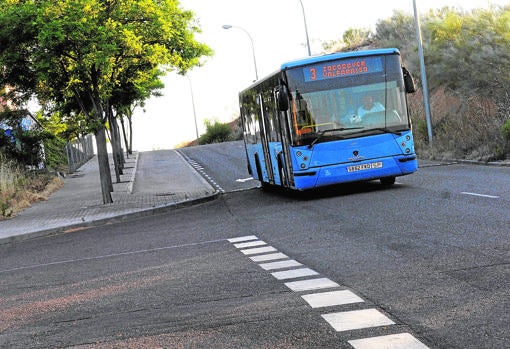 El recorrido de la línea 3 de los autobuses urbanos es muy mejorable